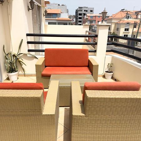 3 Bedroom Apt, Free Wifi & Ac, Cidadela - Lcgr Praia Bagian luar foto