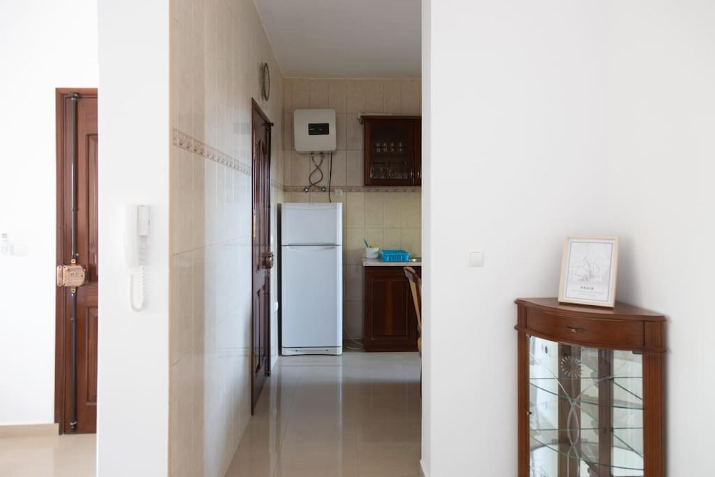 3 Bedroom Apt, Free Wifi & Ac, Cidadela - Lcgr Praia Bagian luar foto