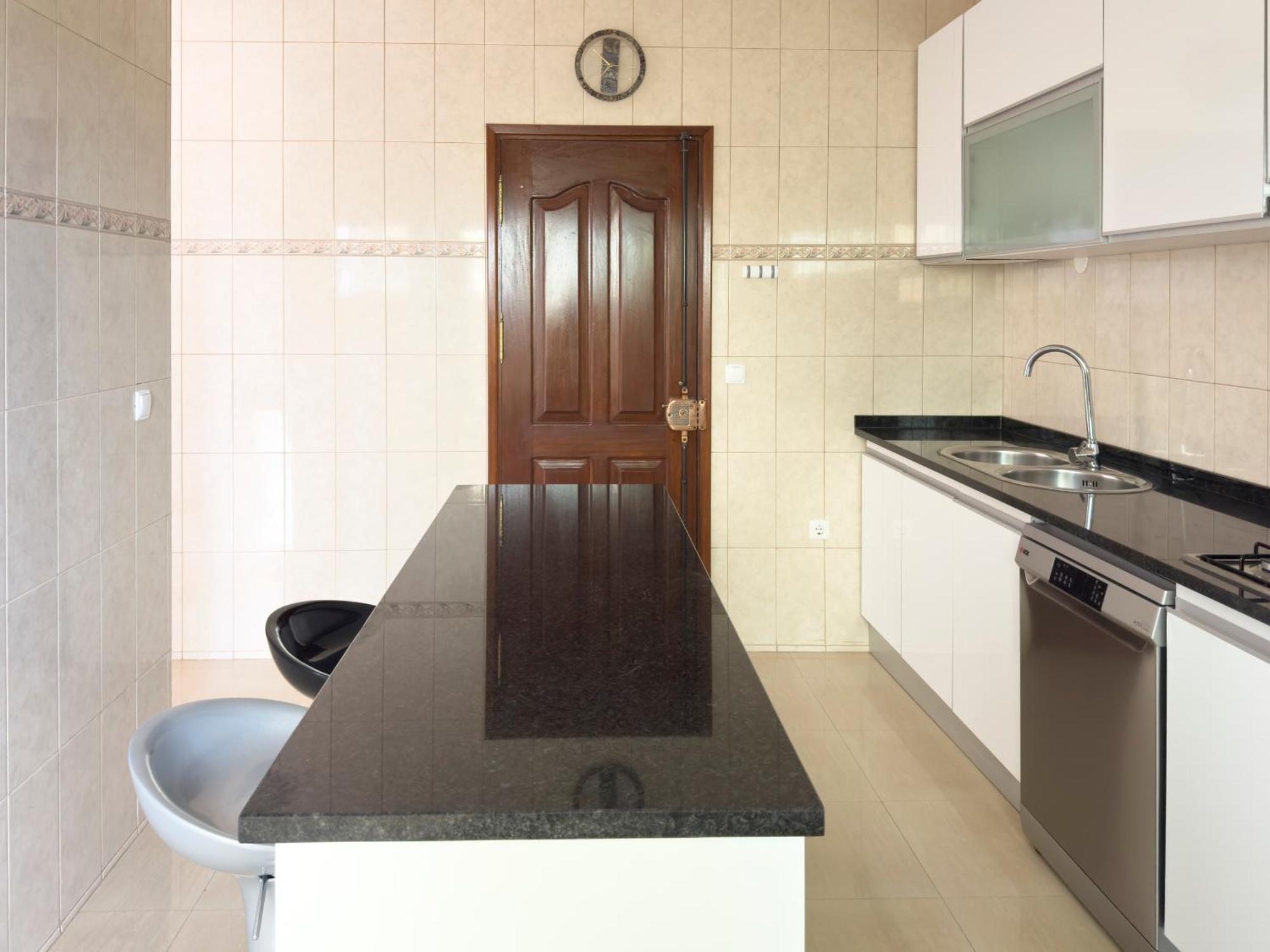 3 Bedroom Apt, Free Wifi & Ac, Cidadela - Lcgr Praia Bagian luar foto