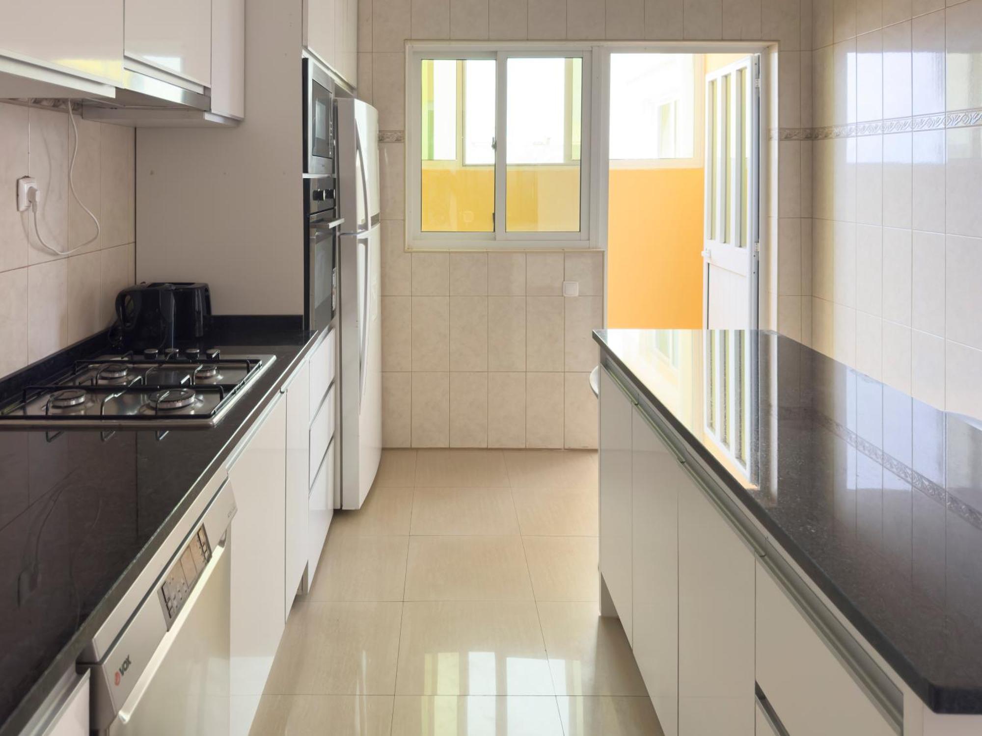 3 Bedroom Apt, Free Wifi & Ac, Cidadela - Lcgr Praia Bagian luar foto